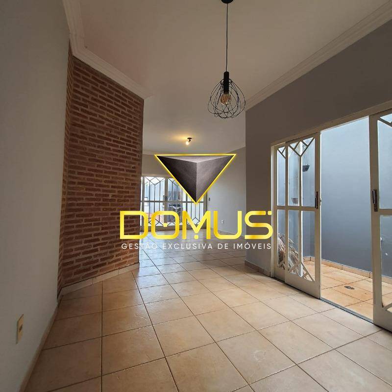 Casa, 4 quartos, 190 m² - Foto 2