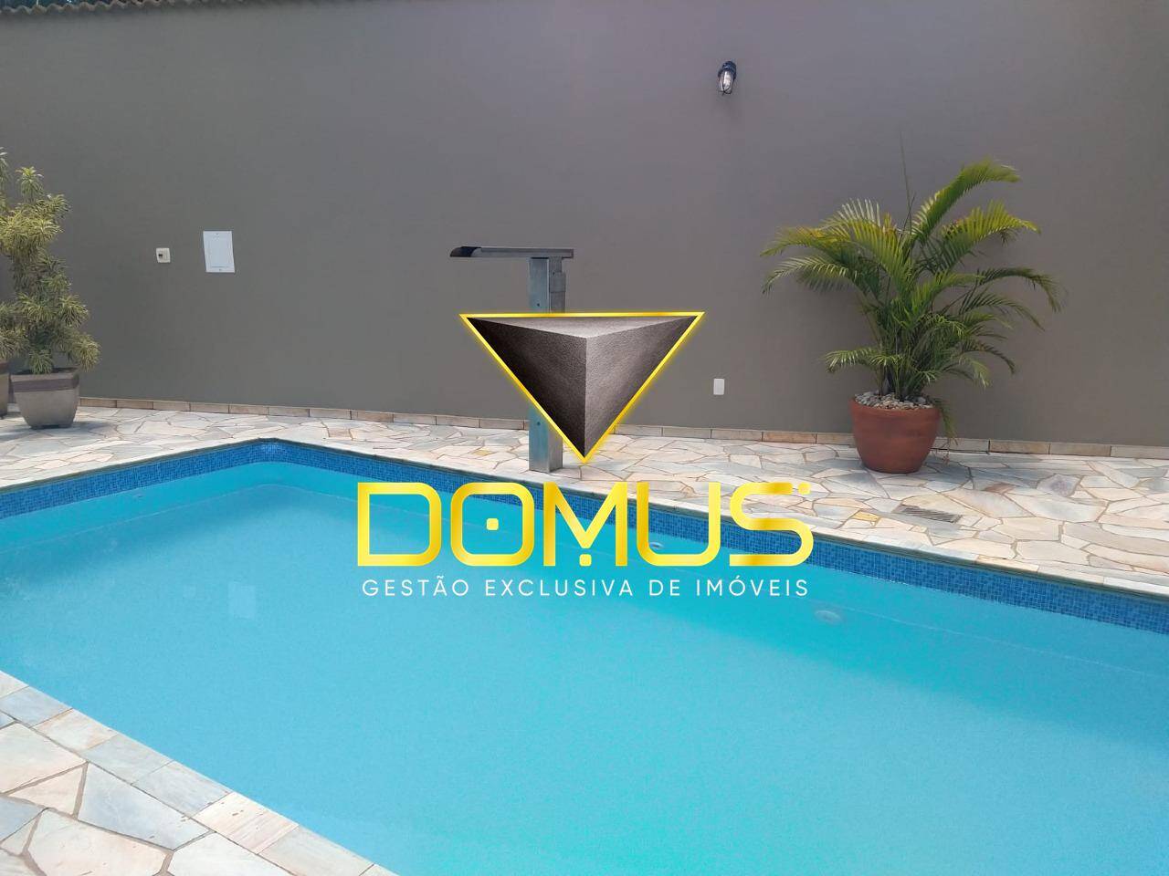 Sobrado, 5 quartos, 298 m² - Foto 1