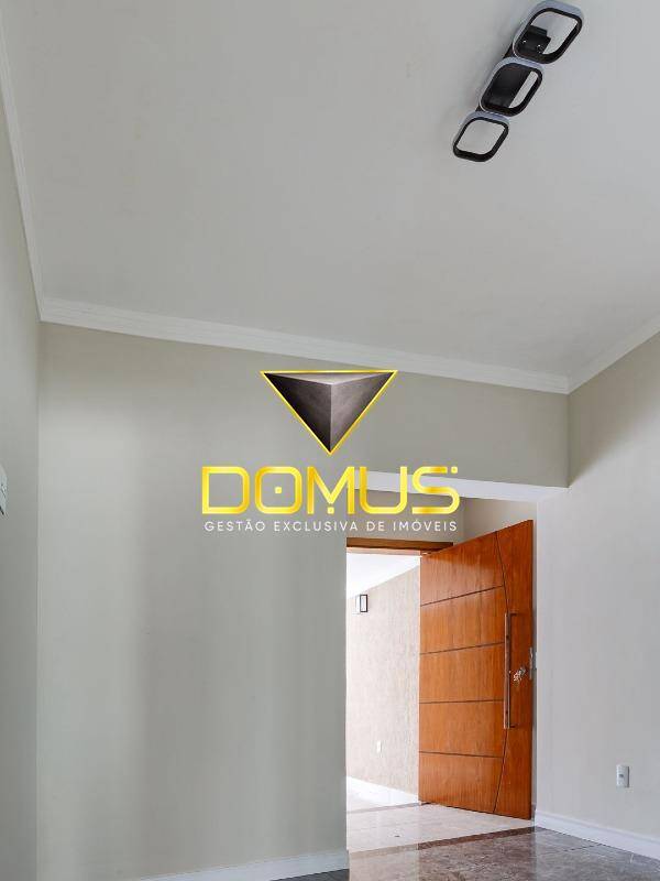 Casa, 3 quartos, 170 m² - Foto 2