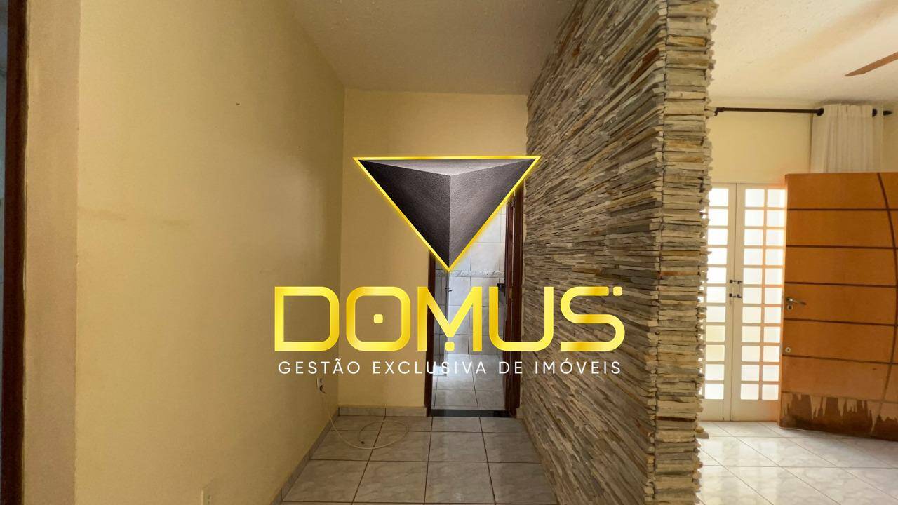 Casa, 4 quartos, 176 m² - Foto 2