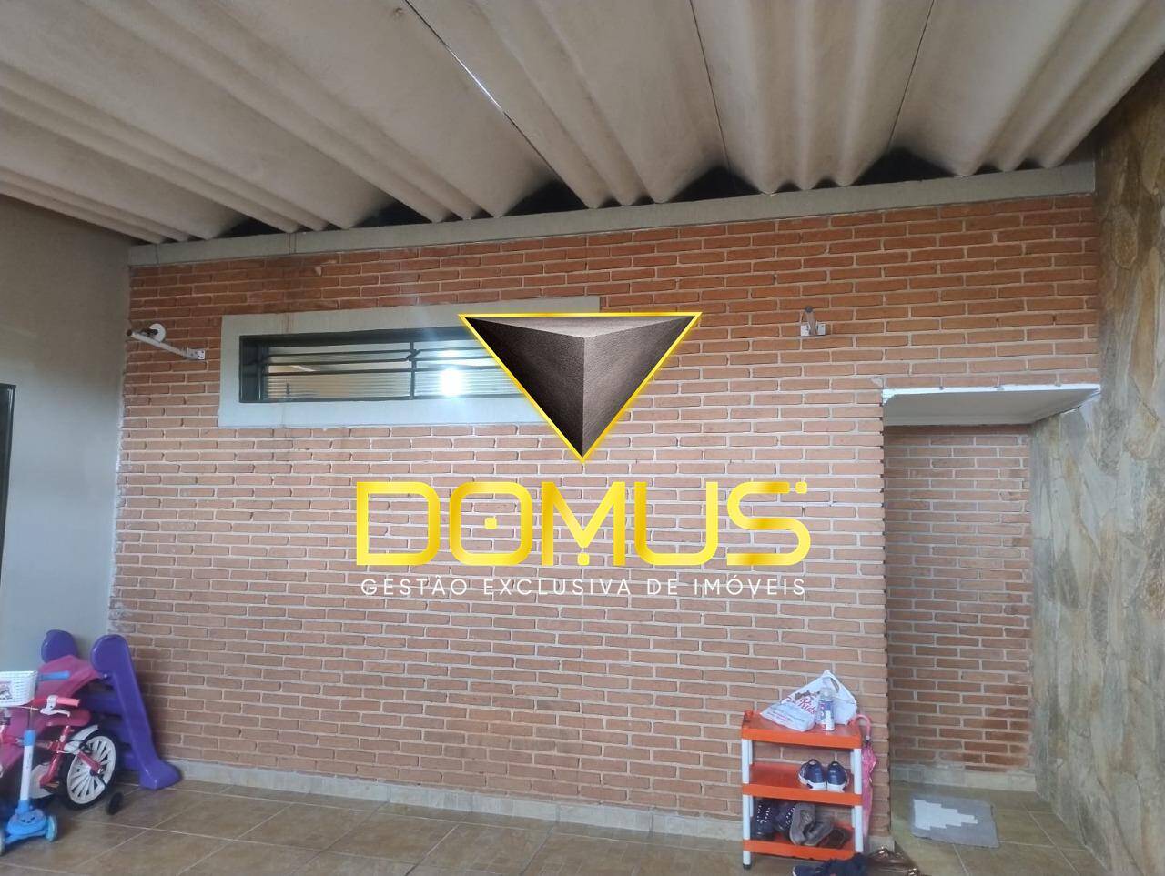 Casa, 4 quartos, 173 m² - Foto 1