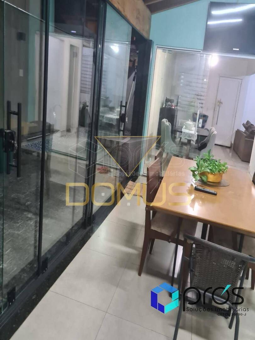 Casa, 3 quartos, 132 m² - Foto 4