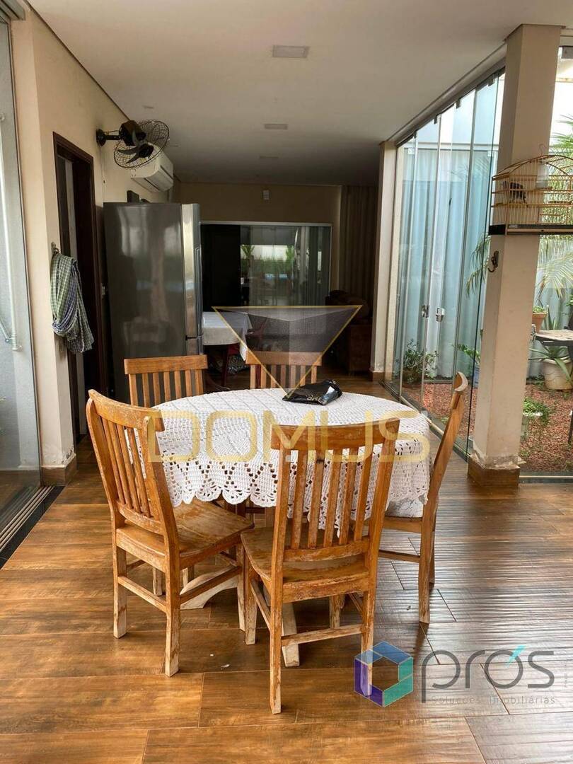 Casa, 4 quartos, 227 m² - Foto 6