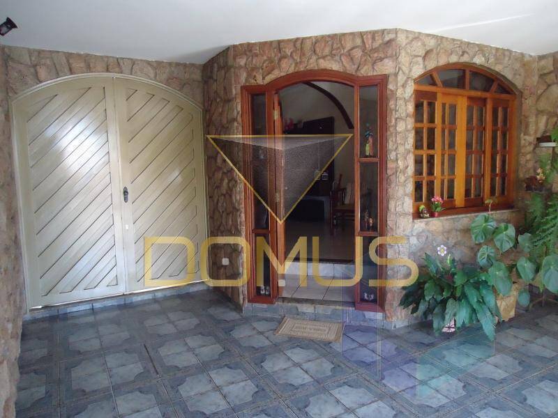Casa, 3 quartos, 12300 m² - Foto 1