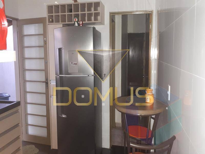 Casa, 3 quartos, 12300 m² - Foto 2