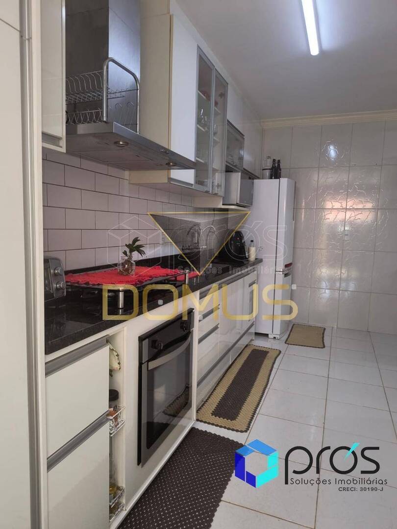 Sobrado, 4 quartos, 308 m² - Foto 3