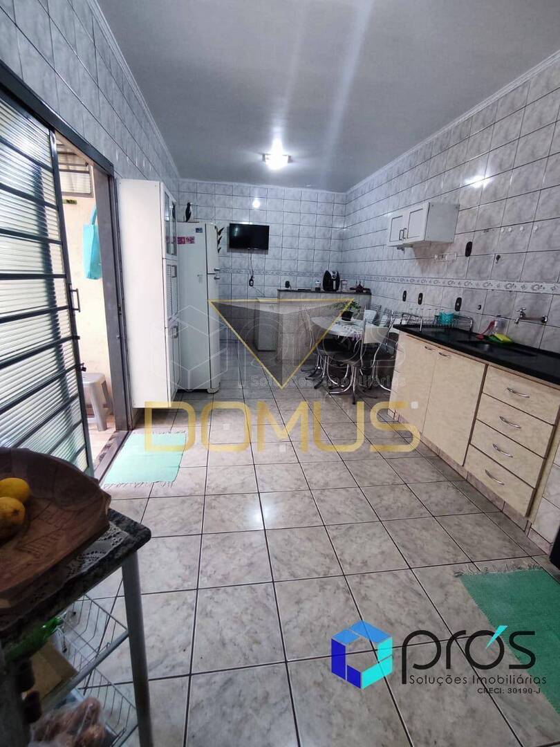Sobrado, 4 quartos, 30355 m² - Foto 11