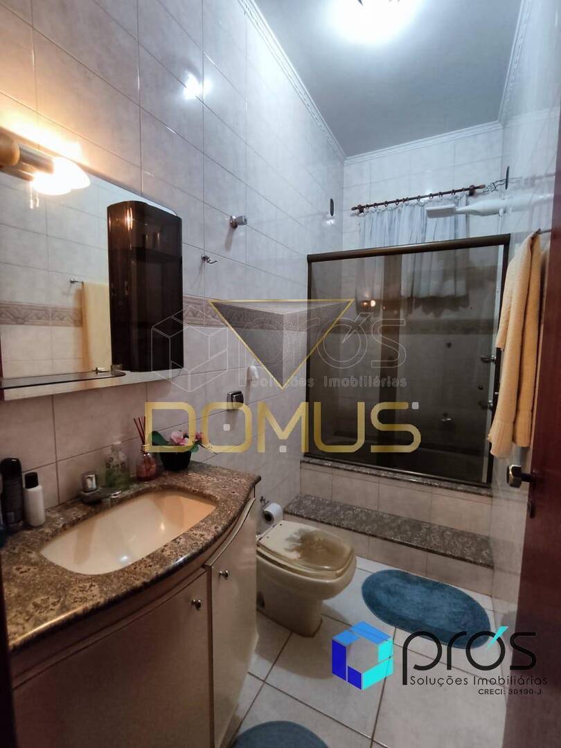 Sobrado, 4 quartos, 30355 m² - Foto 13
