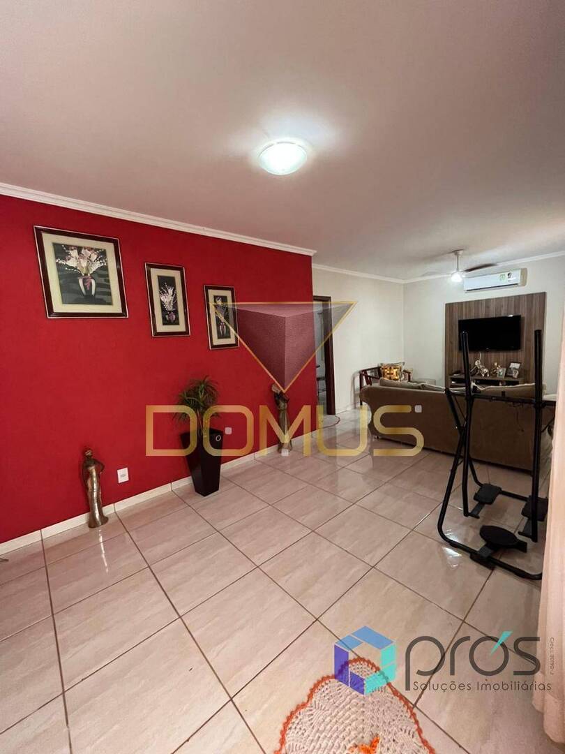 Casa, 2 quartos, 14000 m² - Foto 2