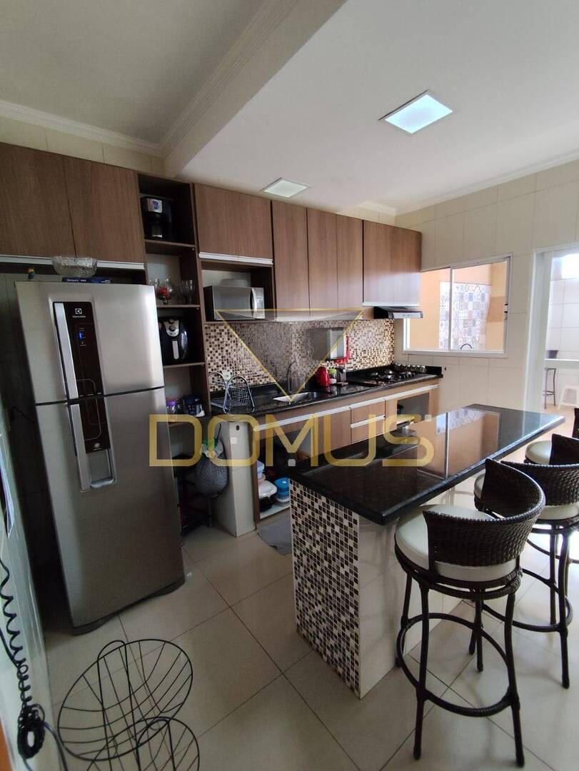 Casa, 2 quartos, 90 m² - Foto 1