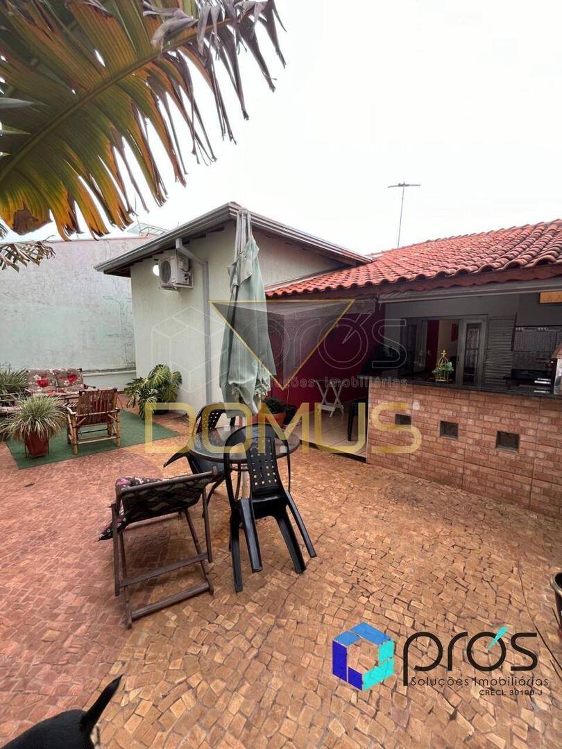 Casa, 3 quartos, 18000 m² - Foto 2