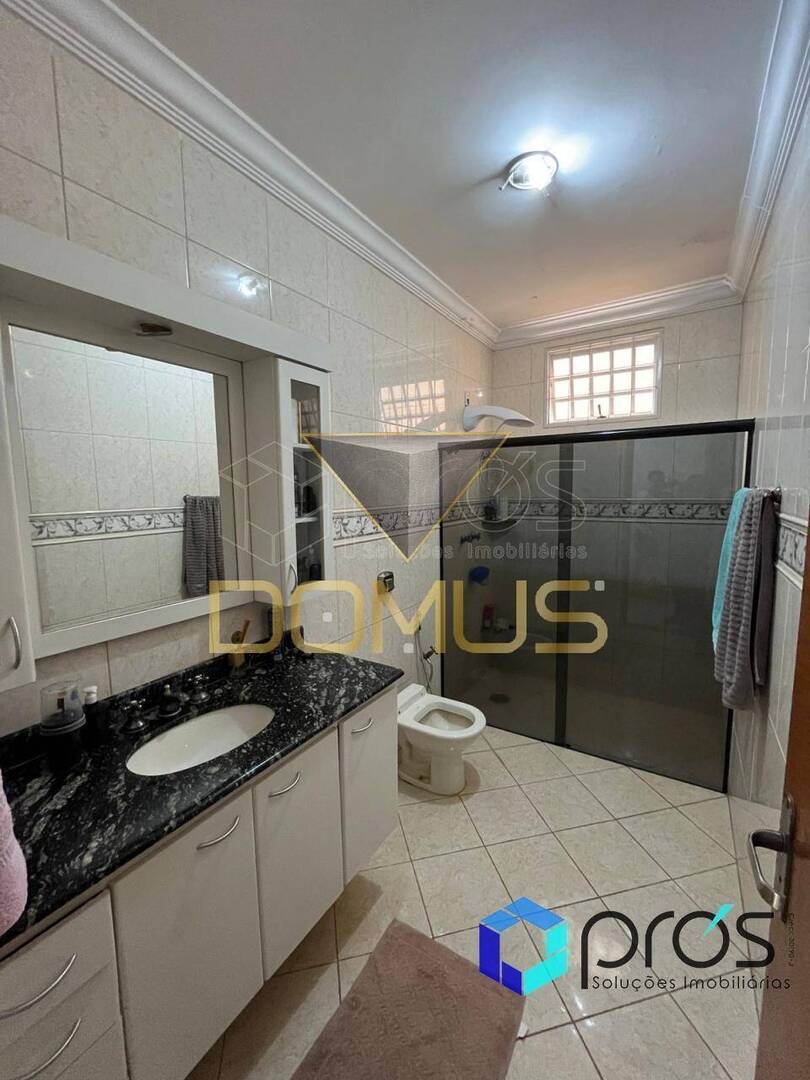 Casa, 3 quartos, 253 m² - Foto 11