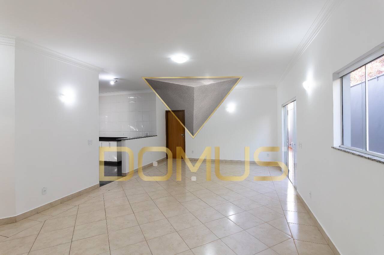 Casa, 3 quartos, 200 m² - Foto 4