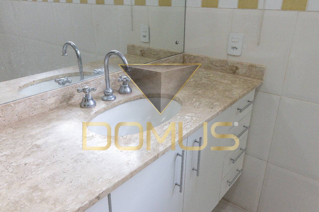 Casa, 3 quartos, 200 m² - Foto 12