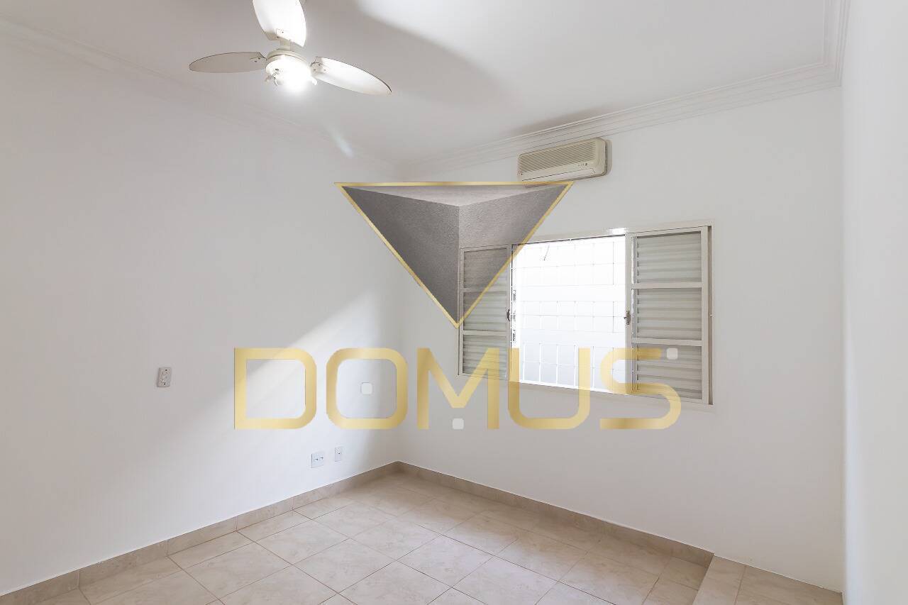 Casa, 3 quartos, 200 m² - Foto 23