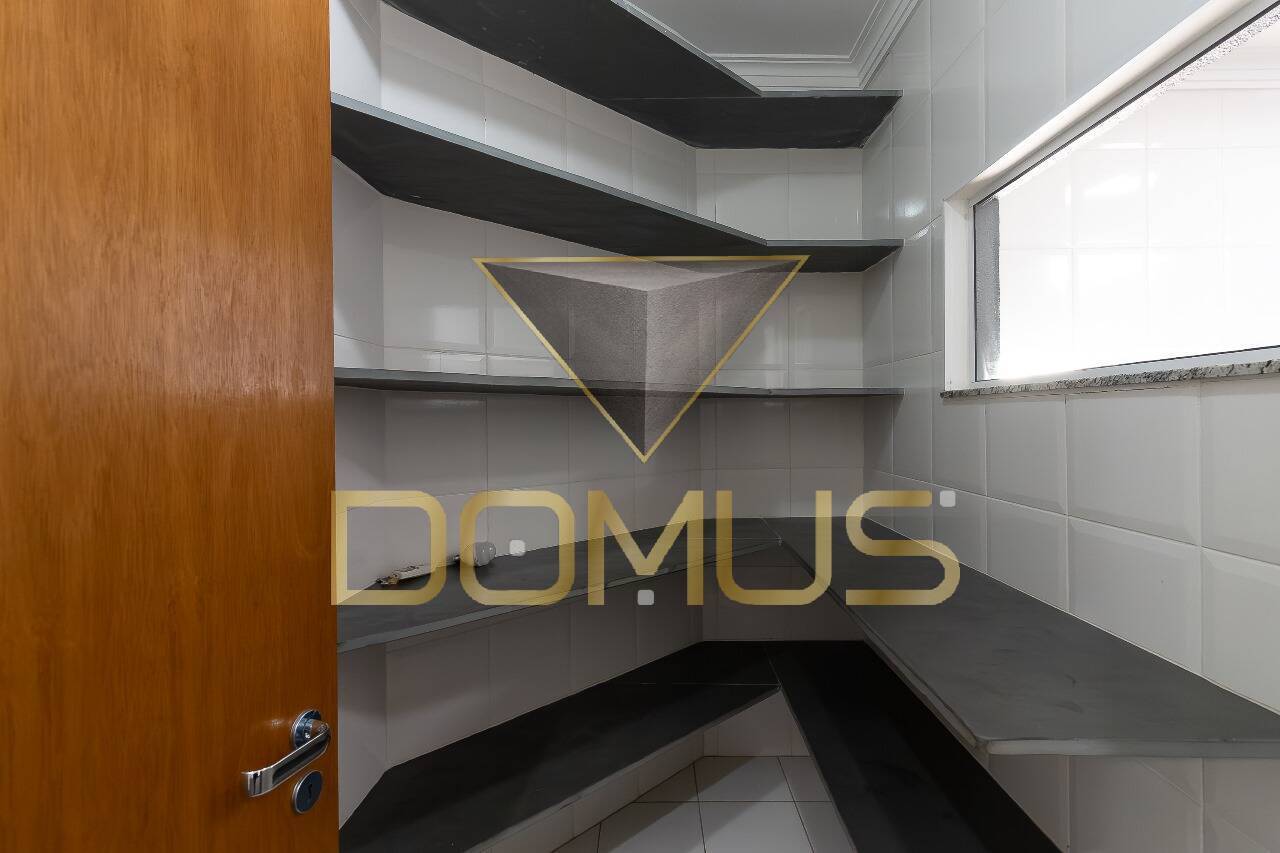 Casa, 3 quartos, 200 m² - Foto 35