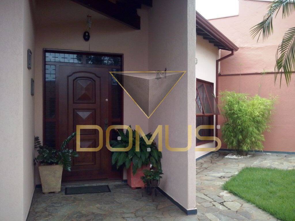 Casa, 3 quartos, 180 m² - Foto 1