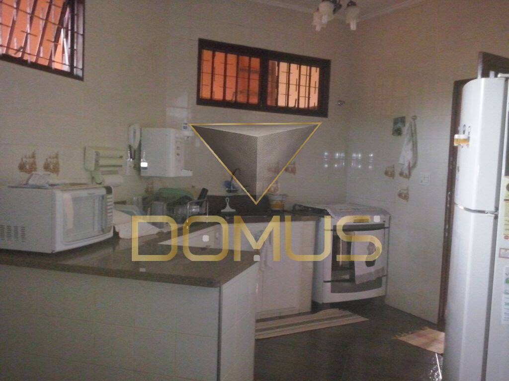 Casa, 3 quartos, 180 m² - Foto 13