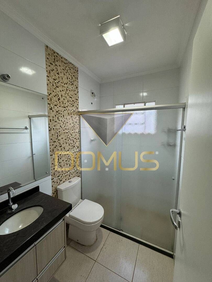 Casa, 2 quartos, 215 m² - Foto 8