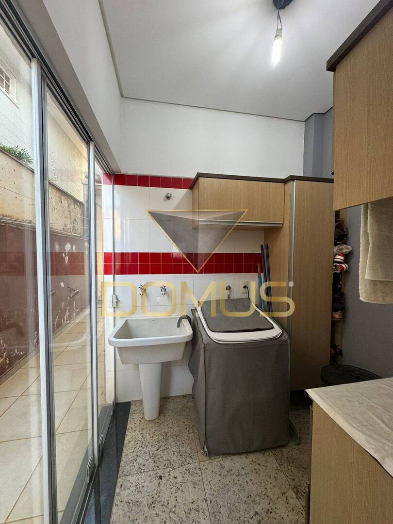 Sobrado, 3 quartos, 329 m² - Foto 13