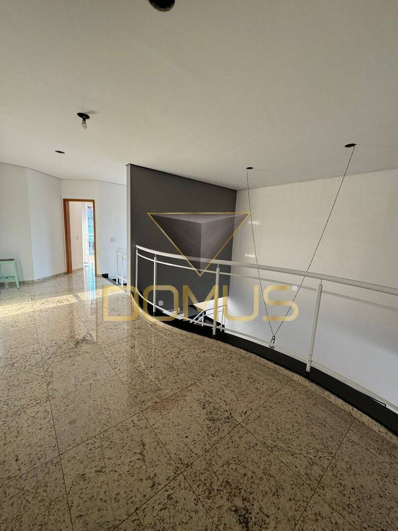 Sobrado, 3 quartos, 329 m² - Foto 25