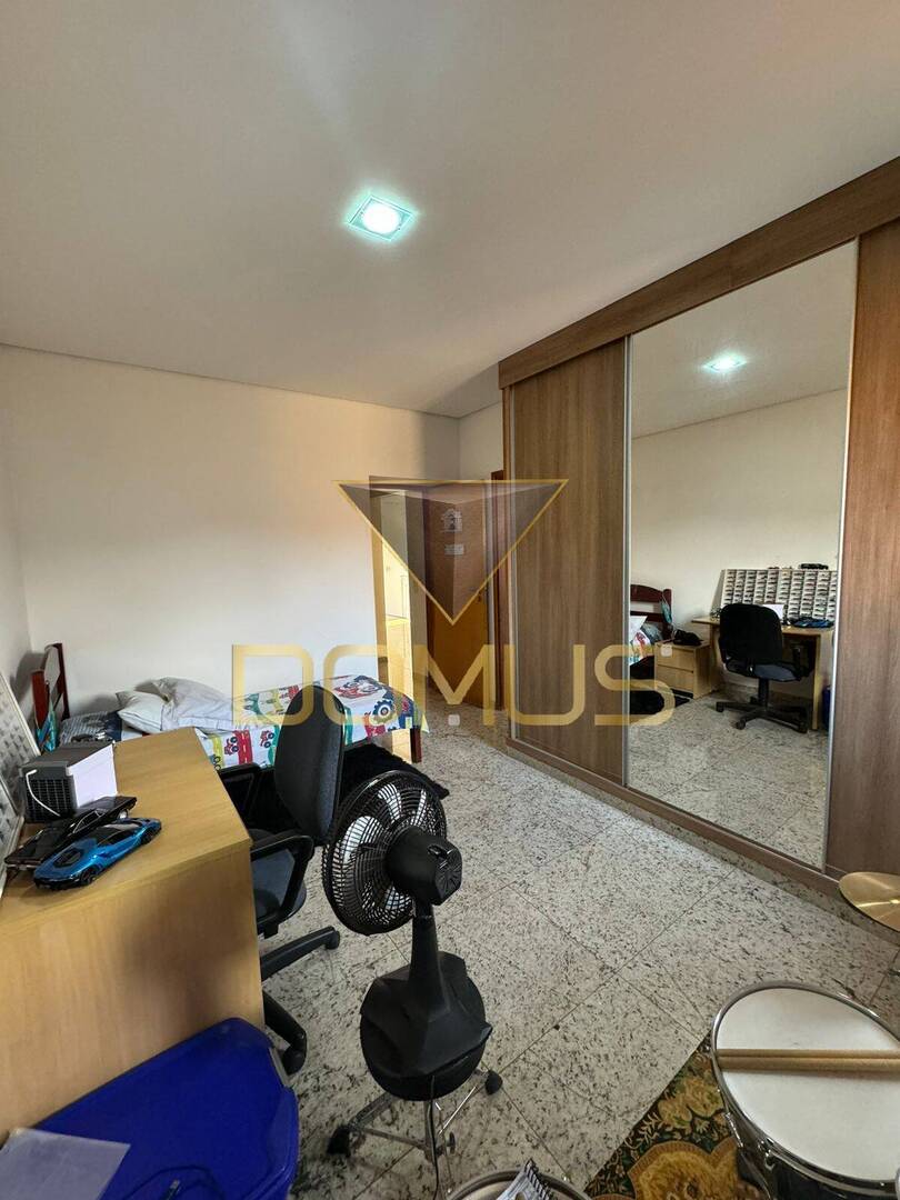 Sobrado, 3 quartos, 329 m² - Foto 26