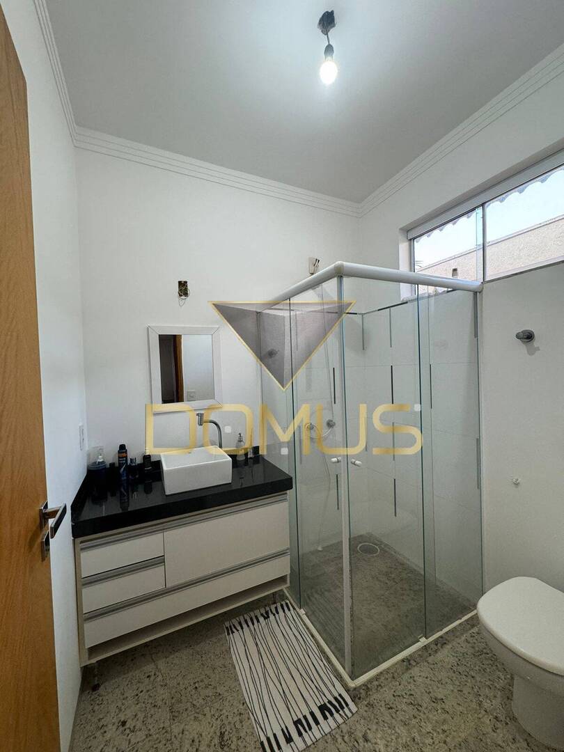 Sobrado, 3 quartos, 329 m² - Foto 28