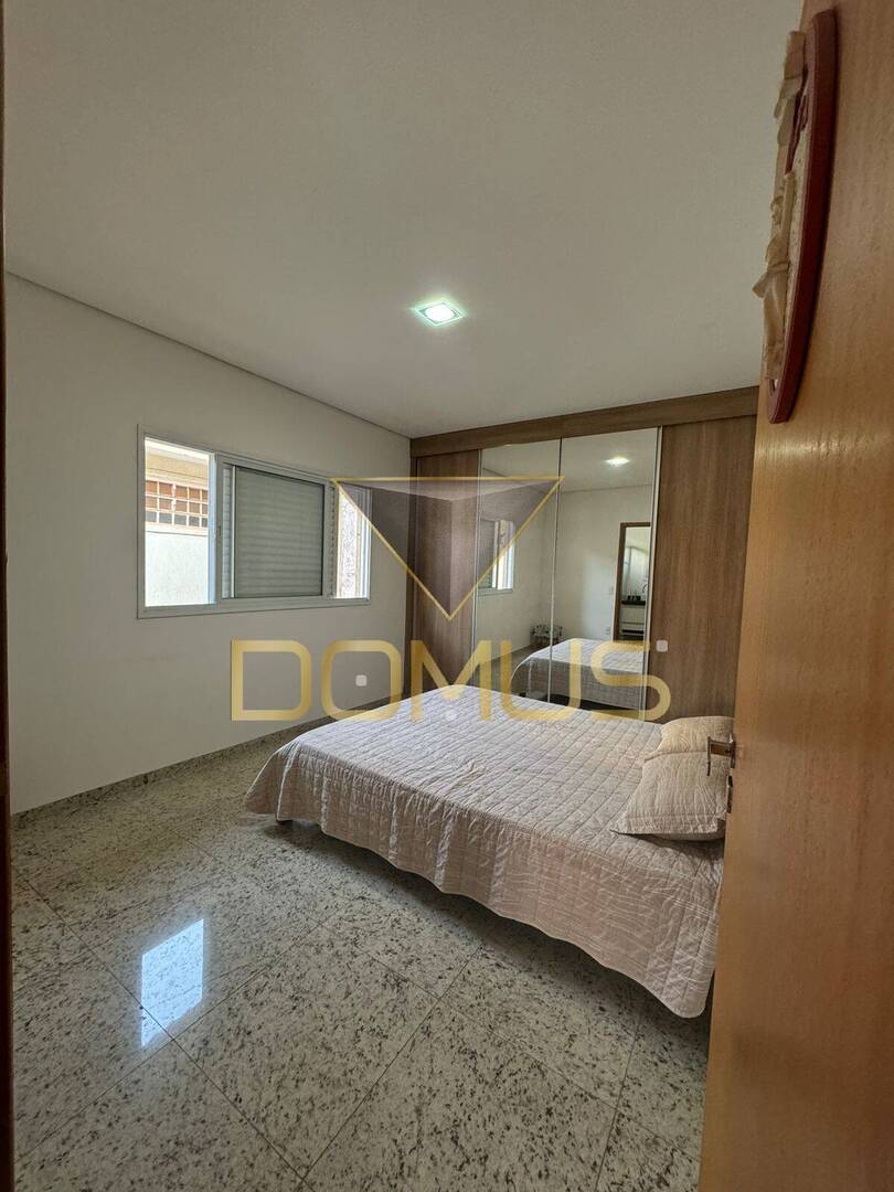 Sobrado, 3 quartos, 329 m² - Foto 30