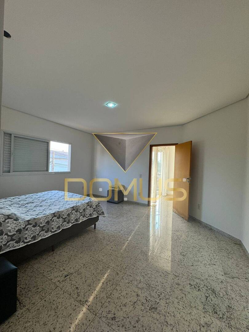 Sobrado, 3 quartos, 329 m² - Foto 40