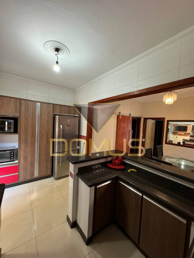 Casa, 4 quartos, 165 m² - Foto 8
