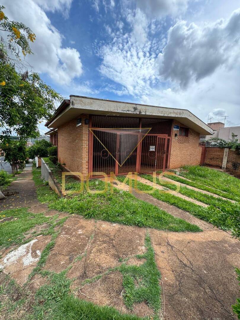 Casa, 3 quartos, 254 m² - Foto 1