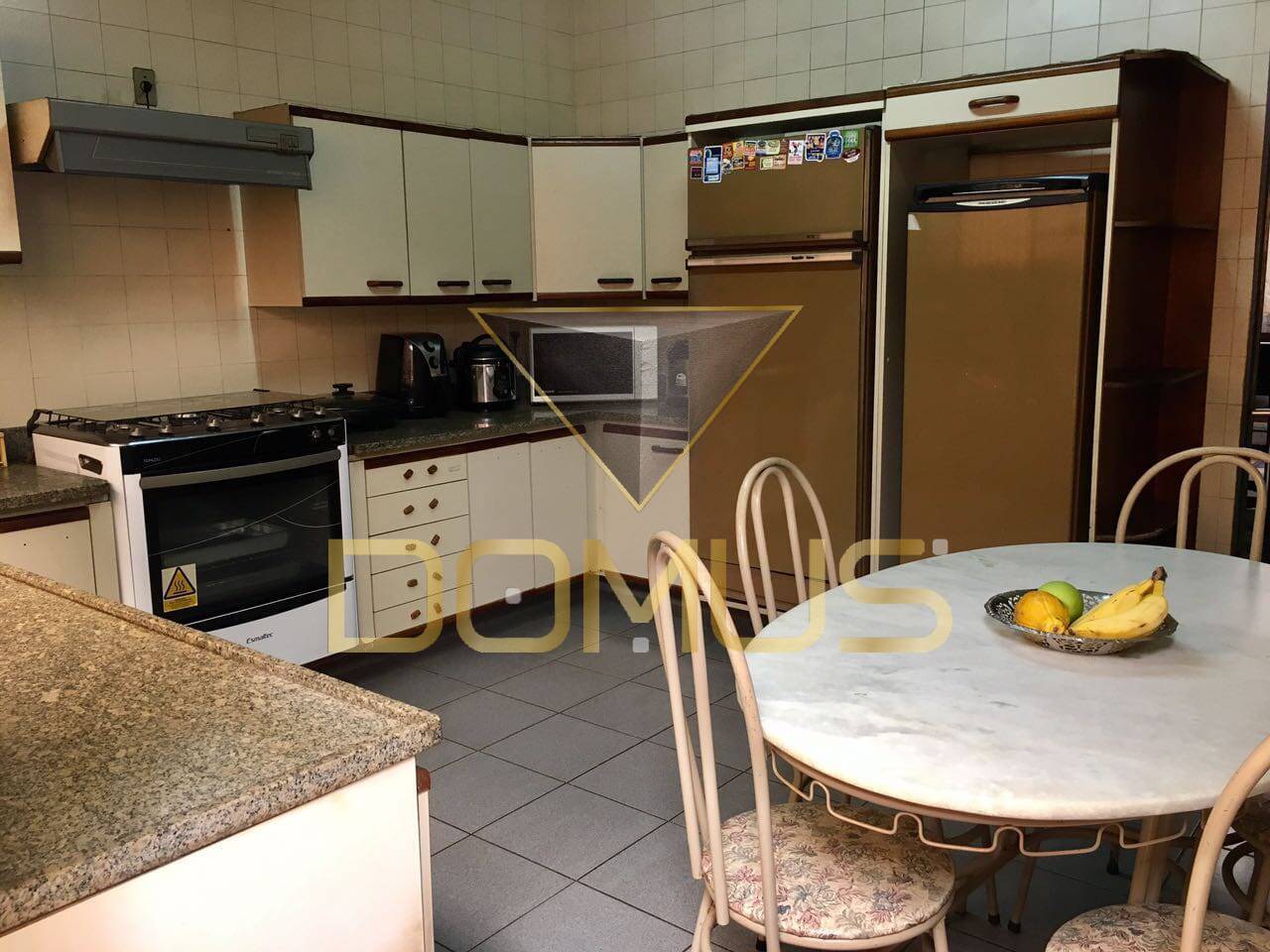 Casa, 5 quartos, 190 m² - Foto 1