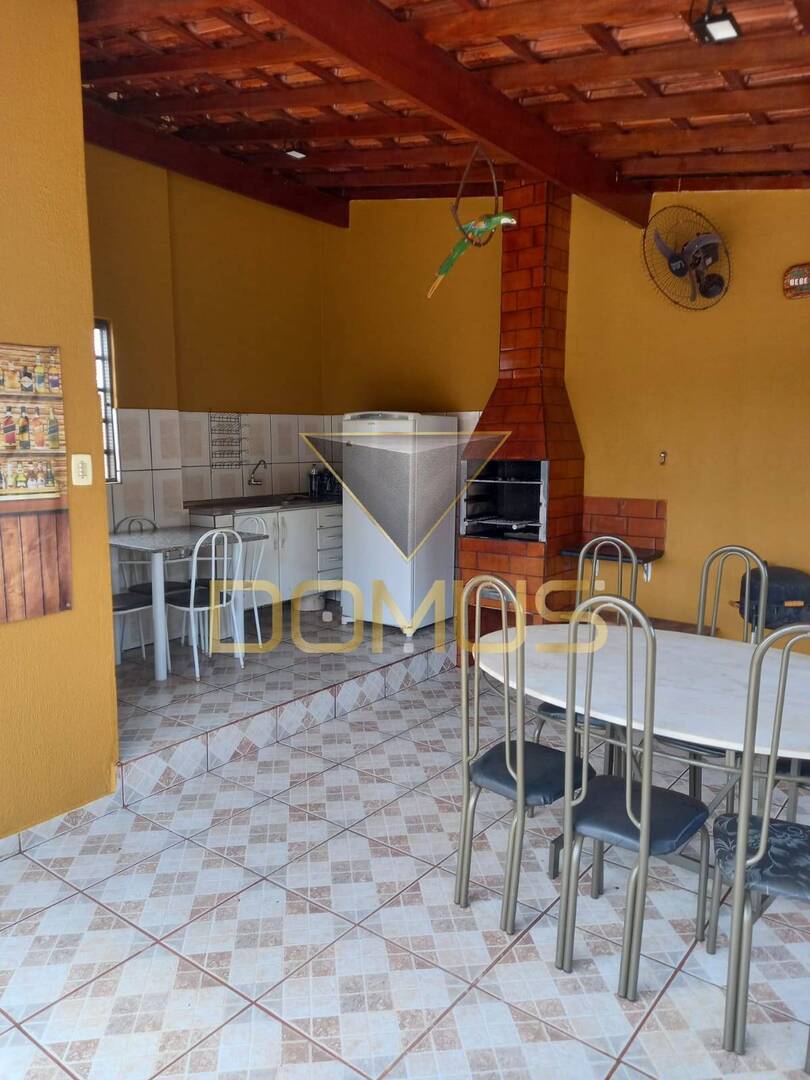 Casa, 3 quartos, 140 m² - Foto 1