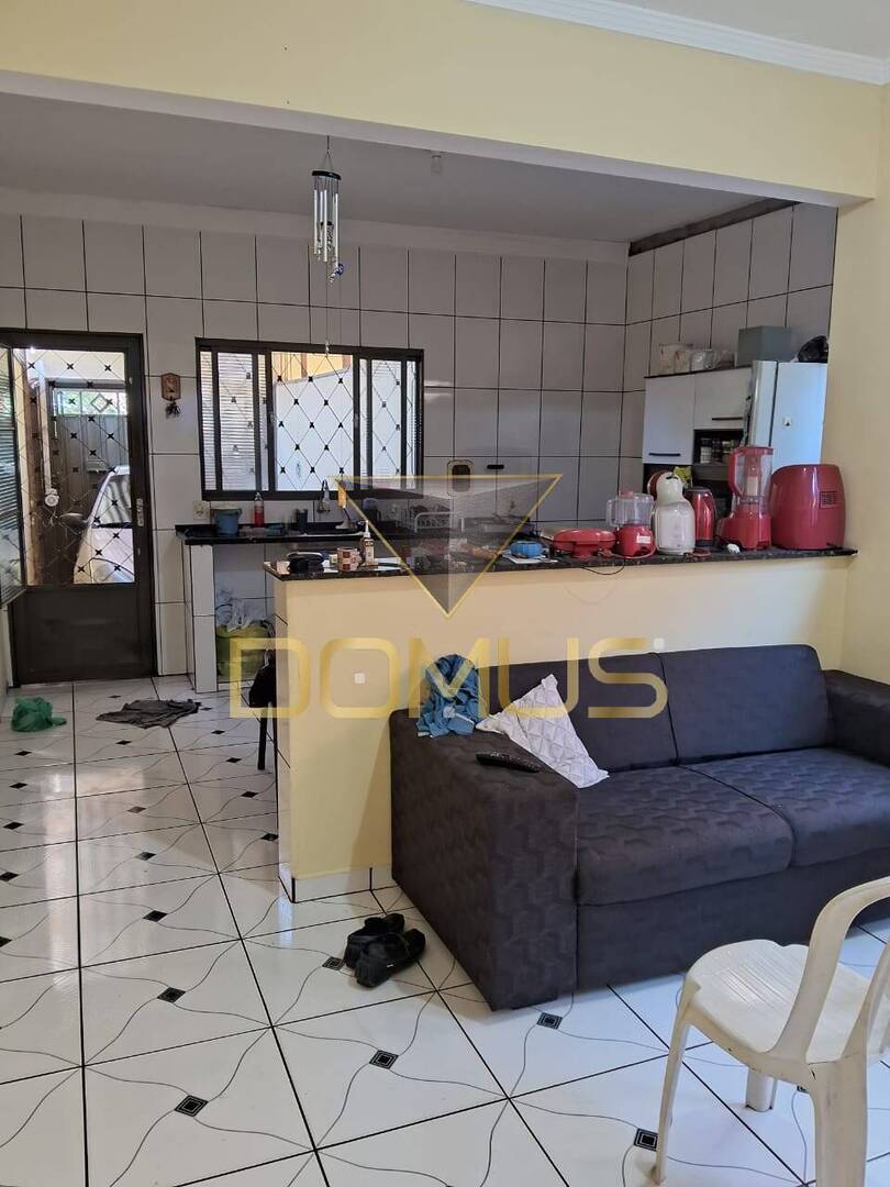 Casa, 5 quartos, 170 m² - Foto 2