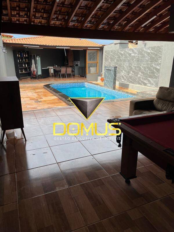 Casa, 3 quartos, 166 m² - Foto 2
