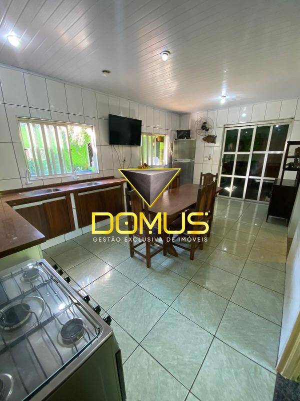 Casa, 4 quartos, 206 m² - Foto 2