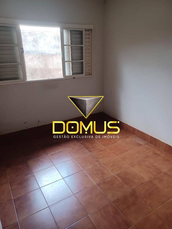 Casa, 3 quartos, 209 m² - Foto 2