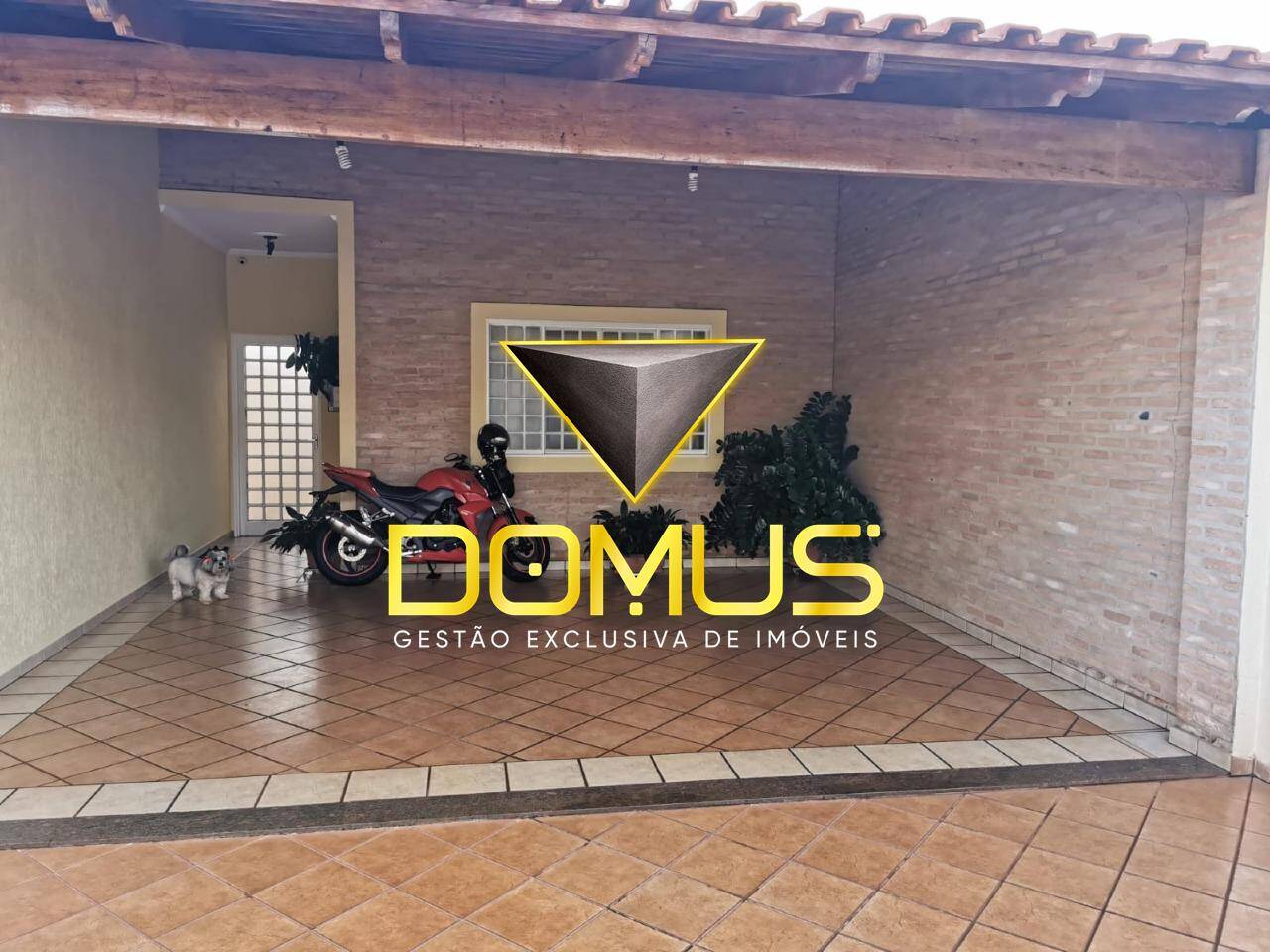 Casa, 3 quartos, 202 m² - Foto 1