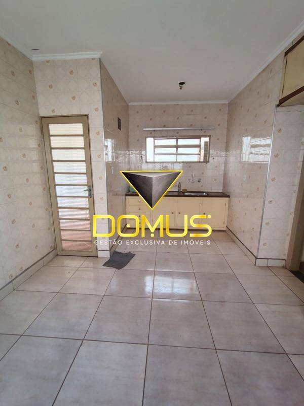 Casa, 2 quartos, 135 m² - Foto 1