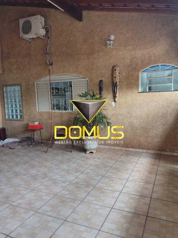 Casa, 3 quartos, 184 m² - Foto 2