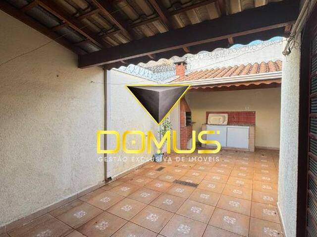 Casa para Venda em Ribeirão Preto - 3