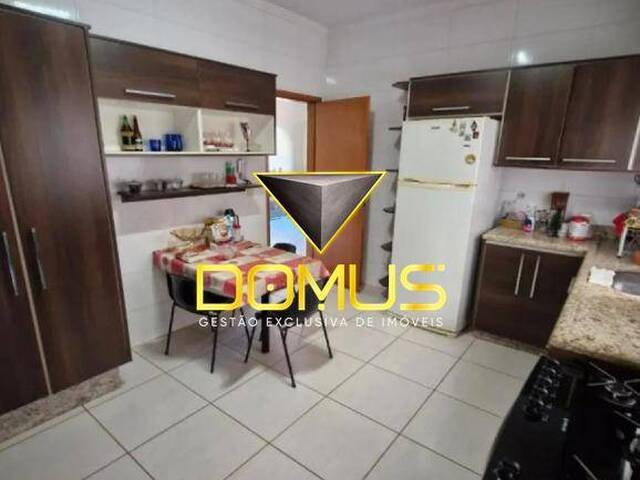 Casa para Venda em Ribeirão Preto - 4