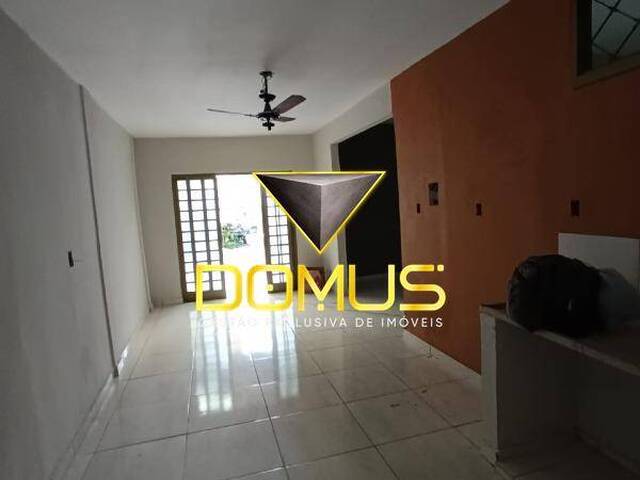 Casa para Venda em Ribeirão Preto - 2
