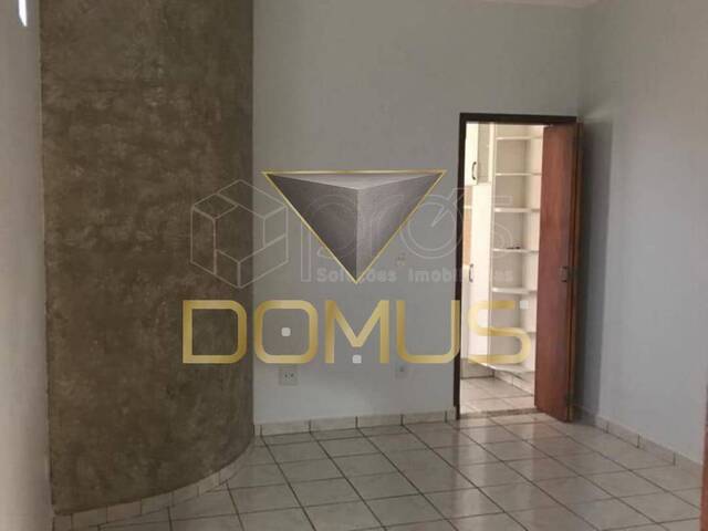 Casa para Venda em Ribeirão Preto - 2