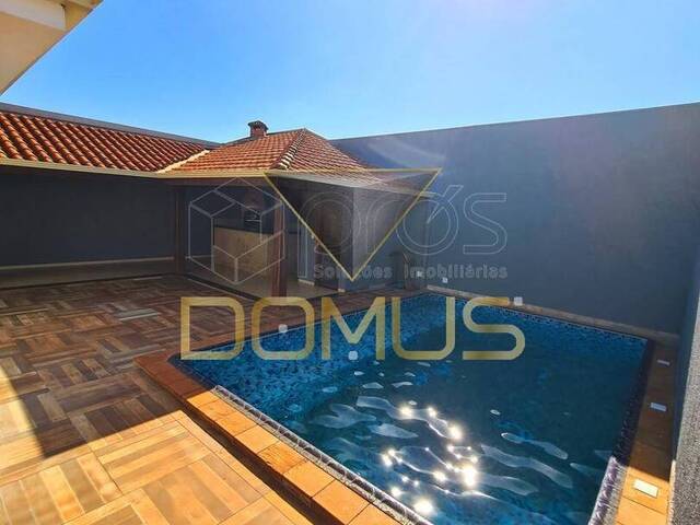 Casa para Venda em Ribeirão Preto - 2