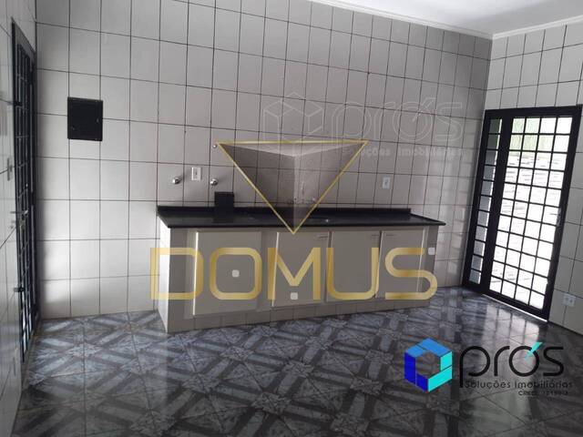 Casa para Venda em Ribeirão Preto - 2