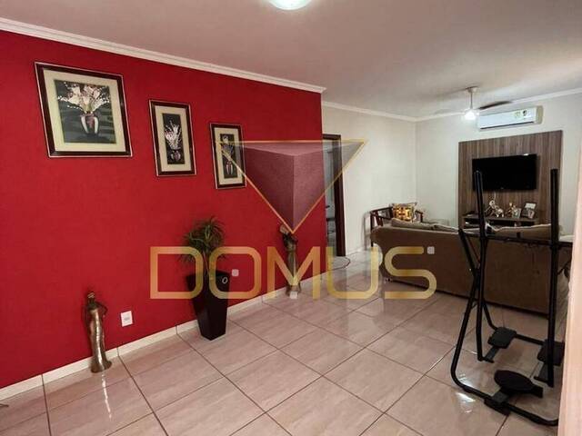 Casa para Venda em Ribeirão Preto - 2