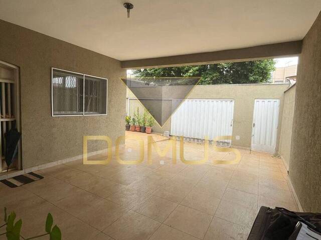 Casa para Venda em Ribeirão Preto - 2