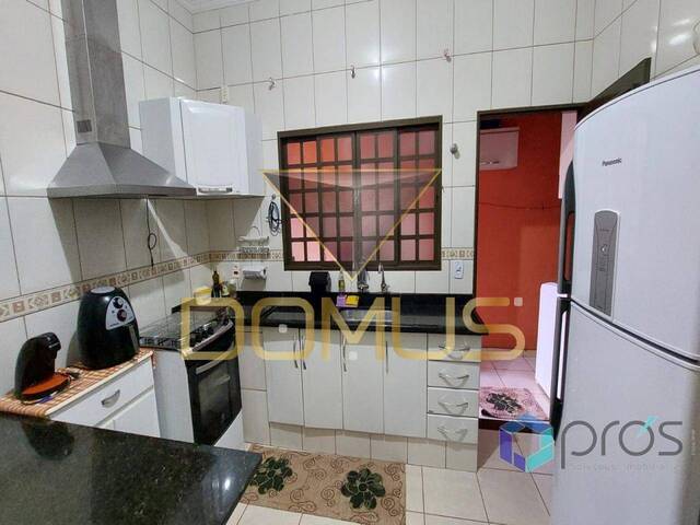 Casa para Venda em Ribeirão Preto - 3