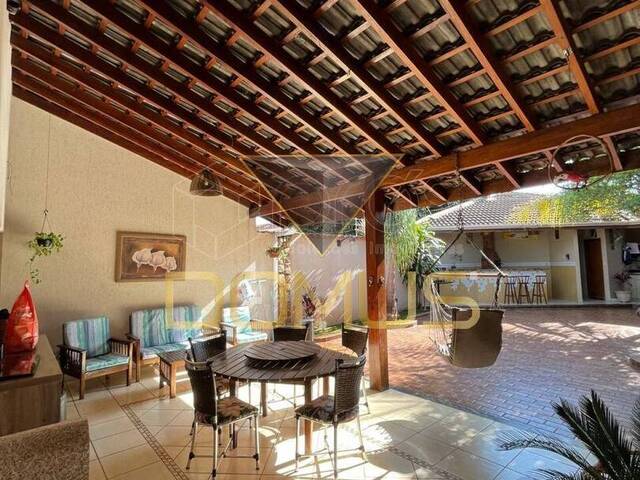 Casa para Venda em Ribeirão Preto - 2